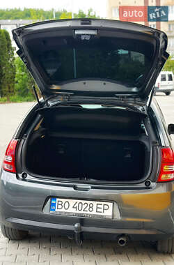 Хэтчбек Citroen C3 2012 в 