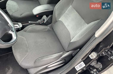 Хэтчбек Citroen C3 2010 в 