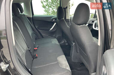 Хэтчбек Citroen C3 2010 в 