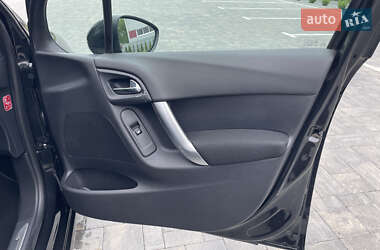 Хэтчбек Citroen C3 2010 в 