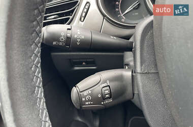 Хэтчбек Citroen C3 2010 в 