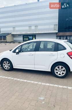 Хэтчбек Citroen C3 2012 в 