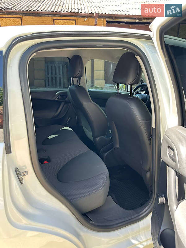 Хэтчбек Citroen C3 2013 в Луцке