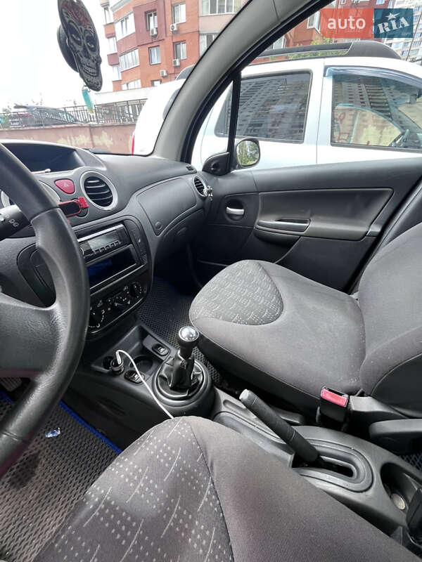 Хэтчбек Citroen C3 2007 в Киеве
