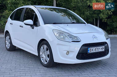 Хэтчбек Citroen C3 2010 в 