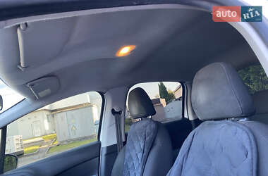 Хэтчбек Citroen C3 2010 в 