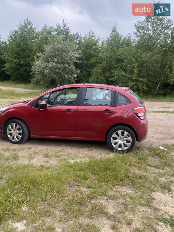 Хэтчбек Citroen C3 2015 в Коростене