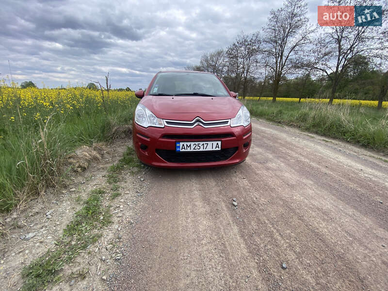 Хэтчбек Citroen C3 2015 в Коростене