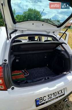 Хетчбек Citroen C3 2011 в 