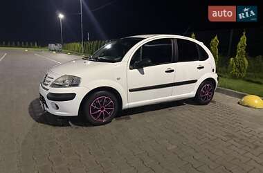 Хэтчбек Citroen C3 2008 в 