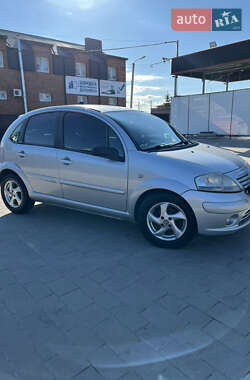 Хэтчбек Citroen C3 2005 в 