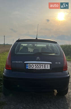 Хэтчбек Citroen C3 2002 в 