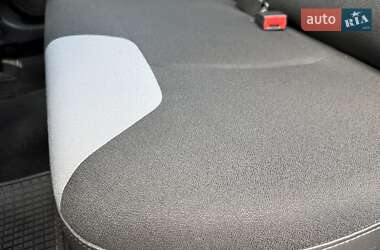 Хэтчбек Citroen C3 2010 в 