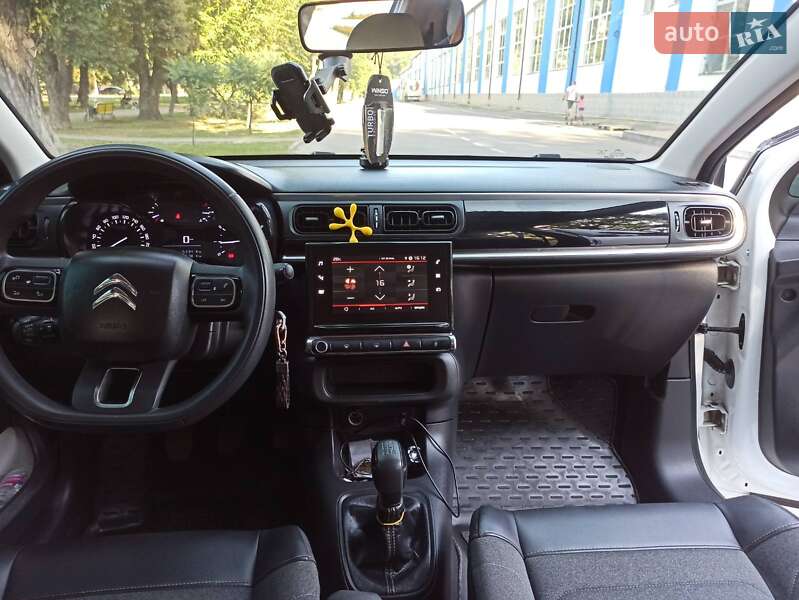 Хетчбек Citroen C3 2019 в Ромнах