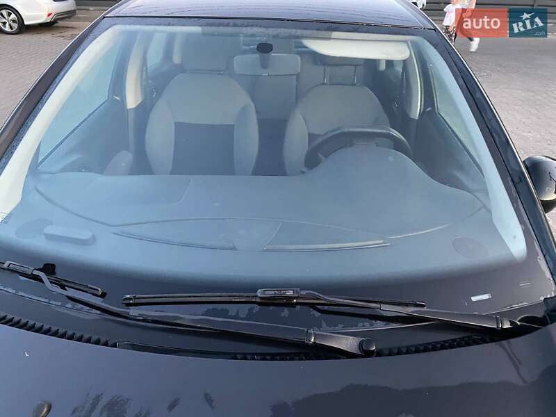 Хэтчбек Citroen C3 2011 в Вишневом