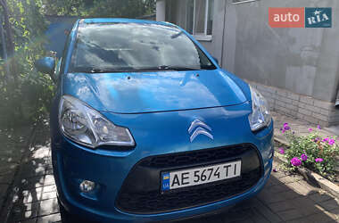 Хэтчбек Citroen C3 2010 в 
