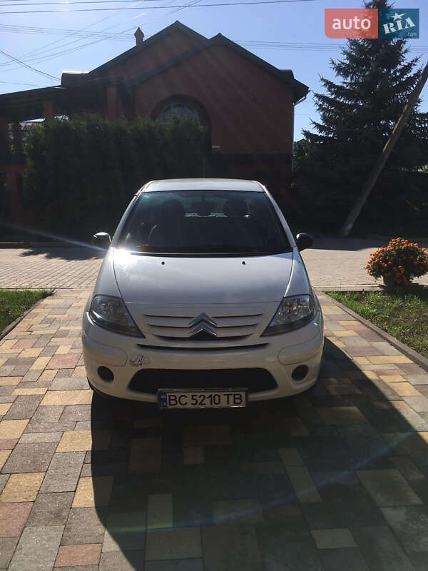 Хэтчбек Citroen C3 2009 в Львове