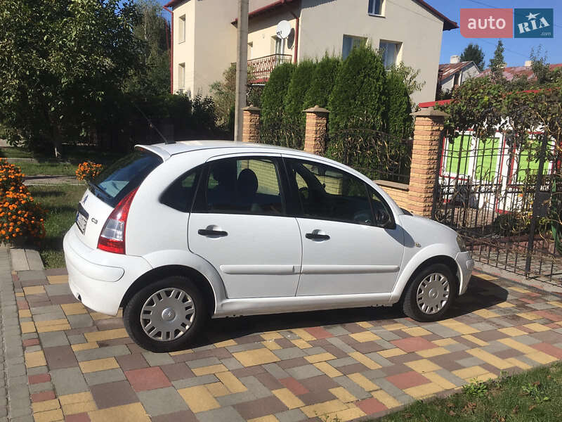 Хэтчбек Citroen C3 2009 в Львове