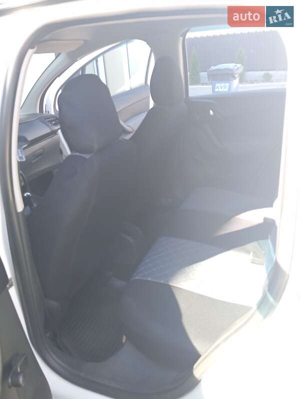 Хэтчбек Citroen C3 2012 в Ужгороде