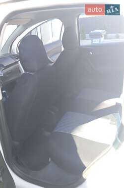 Хэтчбек Citroen C3 2012 в 