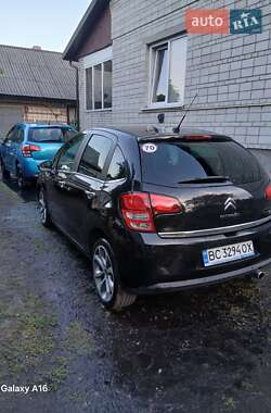 Хэтчбек Citroen C3 2009 в 