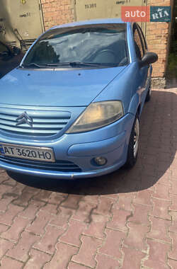 Хэтчбек Citroen C3 2003 в 