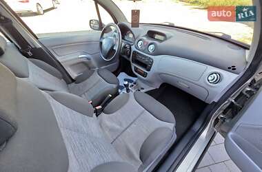 Хэтчбек Citroen C3 2005 в 