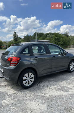 Хэтчбек Citroen C3 2012 в 