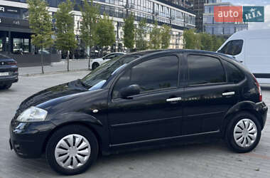 Хэтчбек Citroen C3 2008 в 