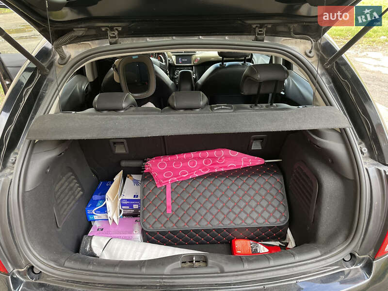 Хэтчбек Citroen C3 2012 в Ивано-Франковске фото 12 Хэтчбек Citroen C3 2012 в Ивано-Франковске