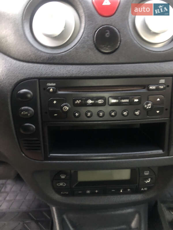 Хетчбек Citroen C3 2005 в Луцьку