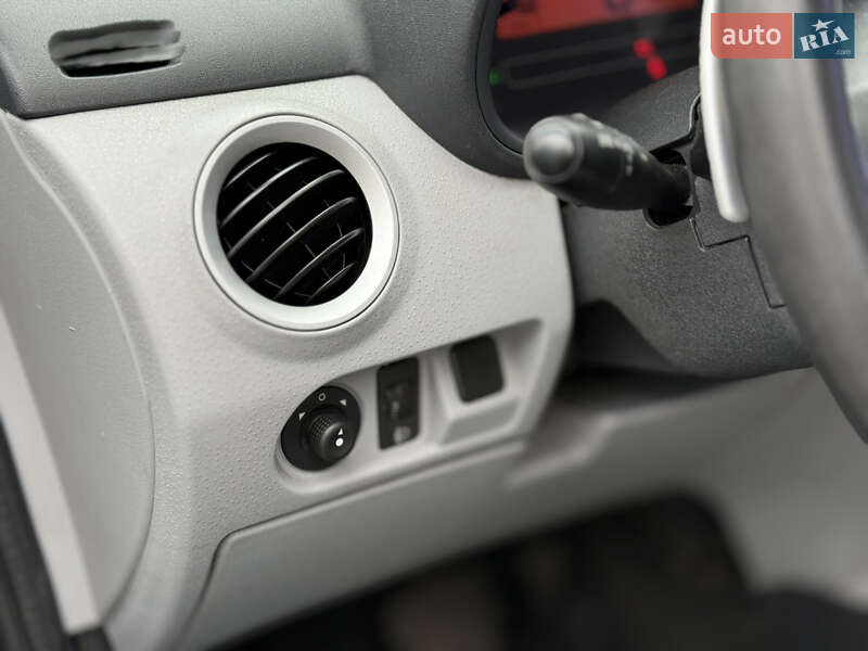 Хэтчбек Citroen C3 2006 в Харькове фото 23 Хэтчбек Citroen C3 2006 в Харькове