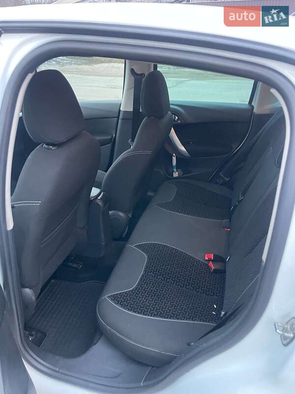 Хэтчбек Citroen C3 2010 в Киеве фото 4 Хэтчбек Citroen C3 2010 в Киеве