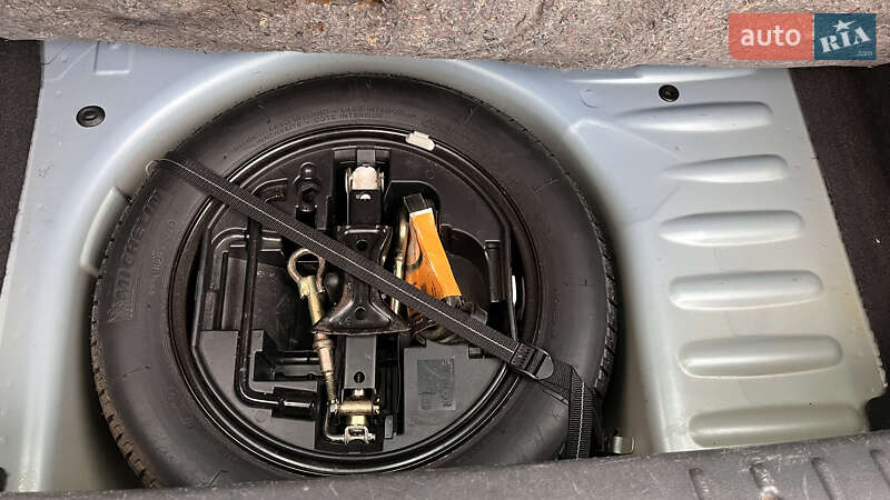 Хэтчбек Citroen C3 2006 в Днепре