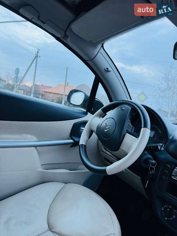 Хэтчбек Citroen C3 2003 в Одессе