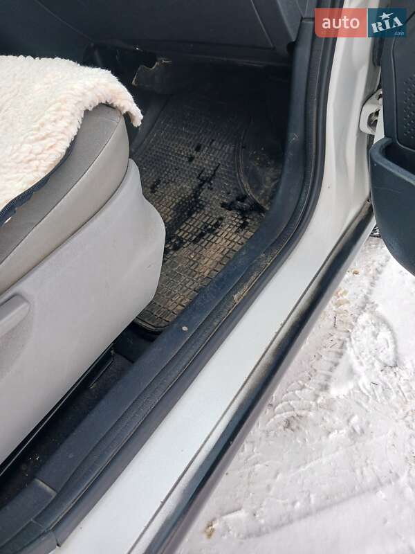 Хетчбек Citroen C3 2007 в Чернівцях