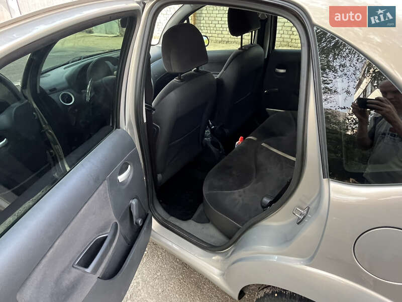 Хэтчбек Citroen C3 2008 в Запорожье