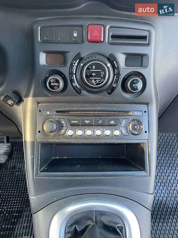 Хэтчбек Citroen C3 2012 в Ровно фото 15 Хэтчбек Citroen C3 2012 в Ровно