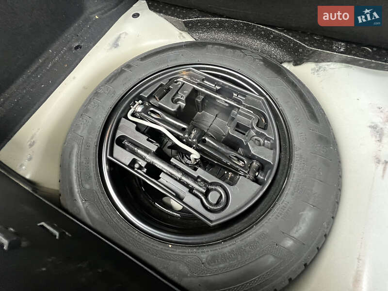 Хэтчбек Citroen C3 2017 в Кременчуге фото 31 Хэтчбек Citroen C3 2017 в Кременчуге