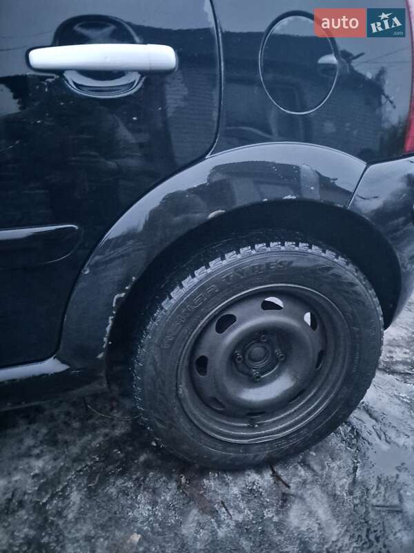 Хетчбек Citroen C3 2004 в Черкасах