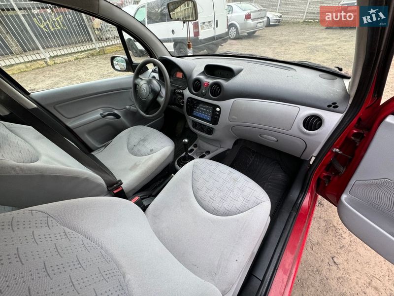 Хэтчбек Citroen C3 2002 в Луцке