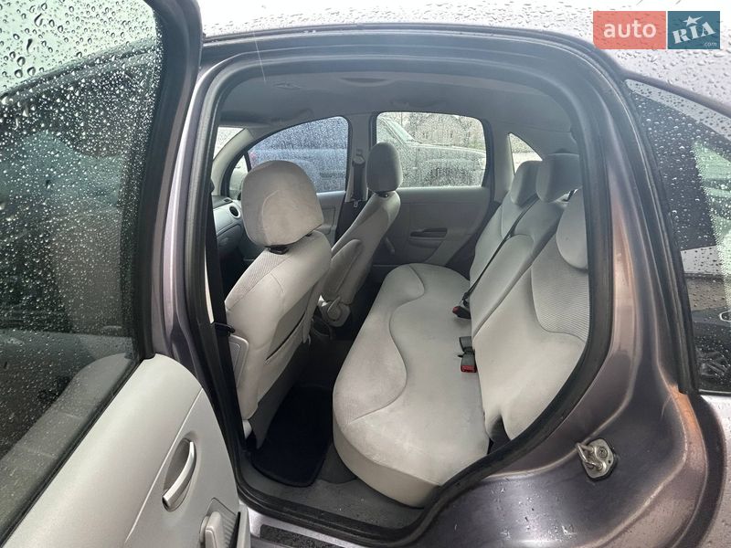 Хэтчбек Citroen C3 2007 в Ивано-Франковске