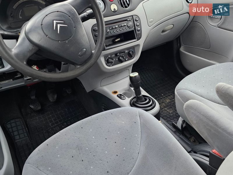 Хэтчбек Citroen C3 2003 в Киеве фото 15 Хэтчбек Citroen C3 2003 в Киеве
