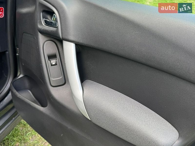 Хэтчбек Citroen C3 2012 в Бережанах