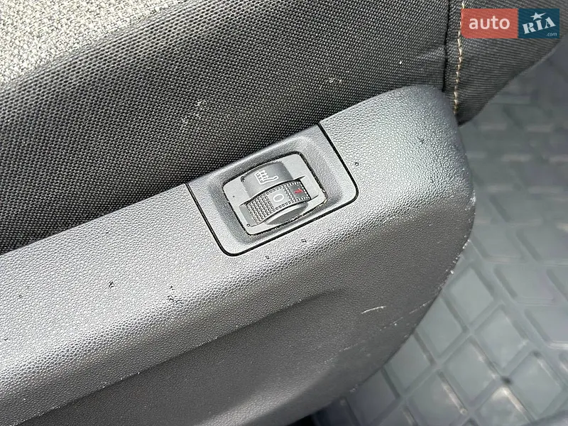 Citroen C3 2019 VIN VF7SXHNVTKT596749 фото оголошення 28 з 95