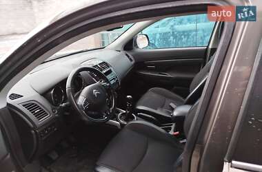 Внедорожник / Кроссовер Citroen C4 Aircross 2013 в 