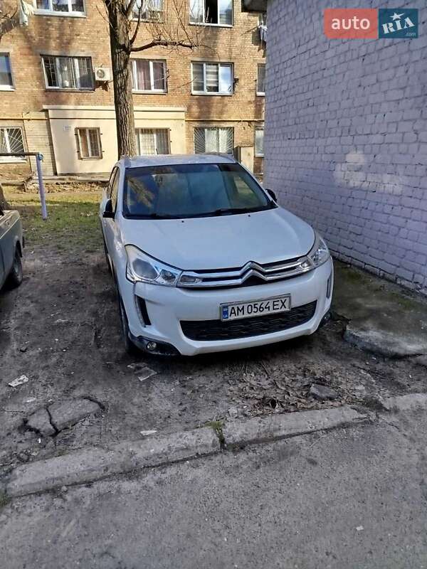Citroen C4 Aircross 2015