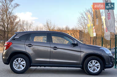 Позашляховик / Кросовер Citroen C4 Aircross 2012 в 