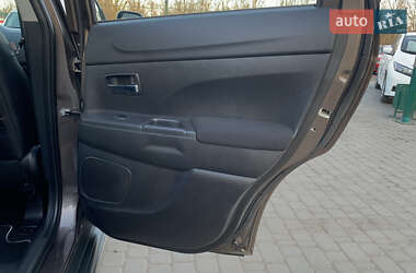 Позашляховик / Кросовер Citroen C4 Aircross 2012 в 