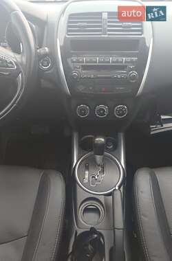 Внедорожник / Кроссовер Citroen C4 Aircross 2012 в 